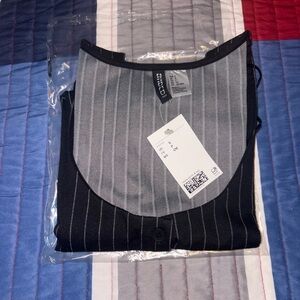 H&M Black and Gray strip top